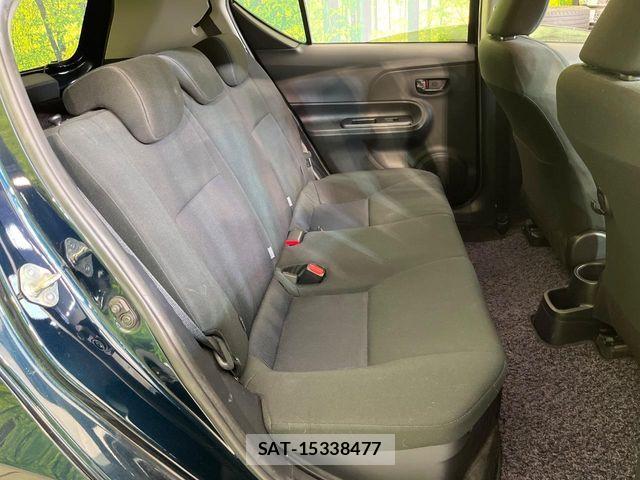 Toyota AQUA 2018-09 6813675-8