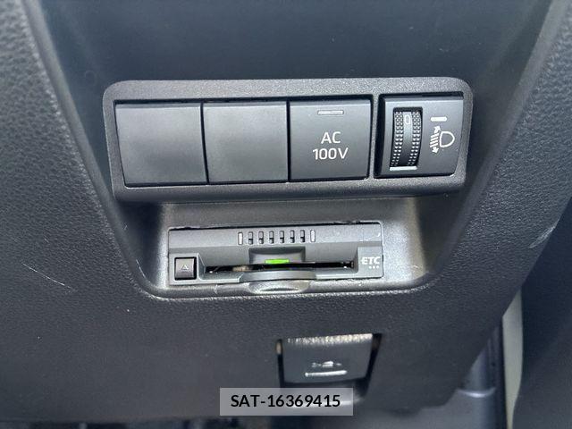 Toyota AQUA 2021-12 6813648-14