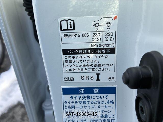 Toyota AQUA 2021-12 6813648-20