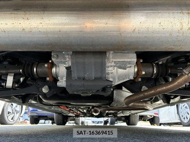 Toyota AQUA 2021-12 6813648-24