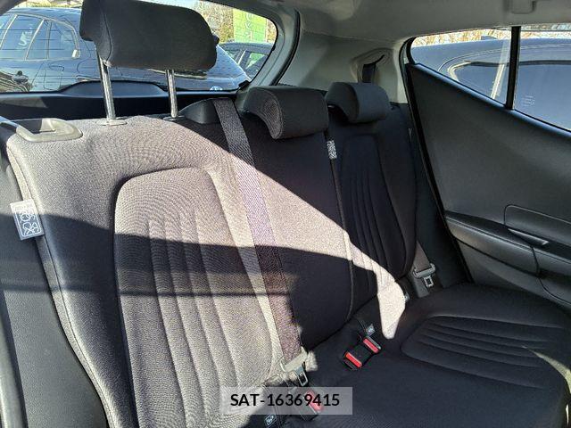 Toyota AQUA 2021-12 6813648-4