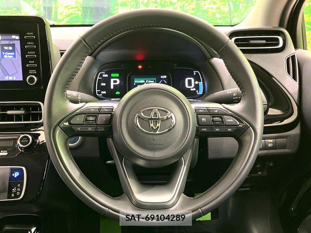 Toyota AQUA 2023-10 6813651-10