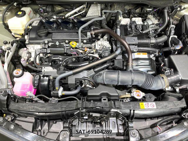 Toyota AQUA 2023-10 6813651-17