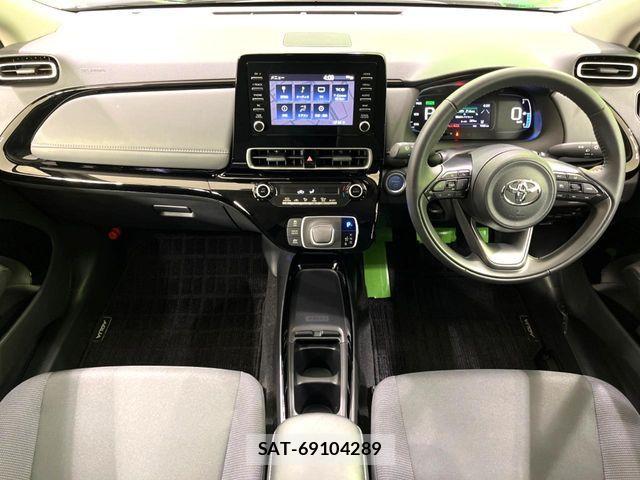Toyota AQUA 2023-10 6813651-1