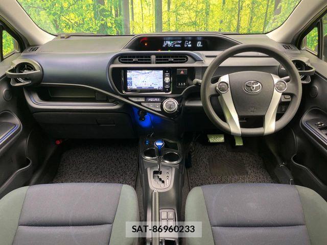 Toyota AQUA 2015-09 6813699-1