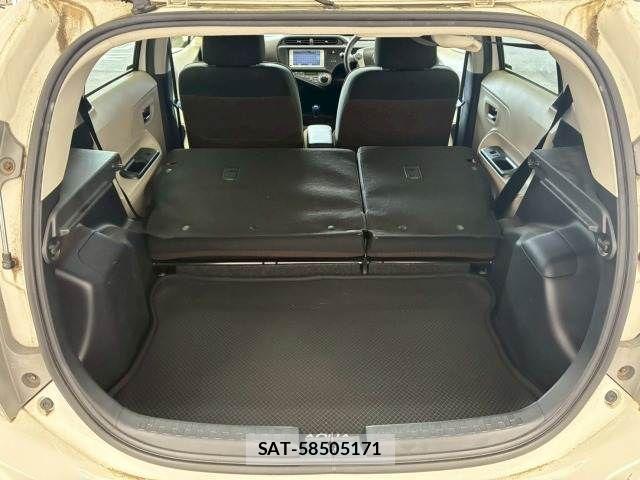Toyota AQUA 2013-04 6813673-10