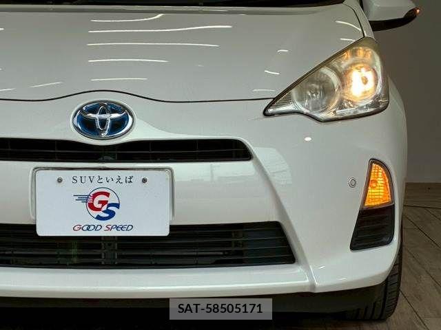 Toyota AQUA 2013-04 6813673-17
