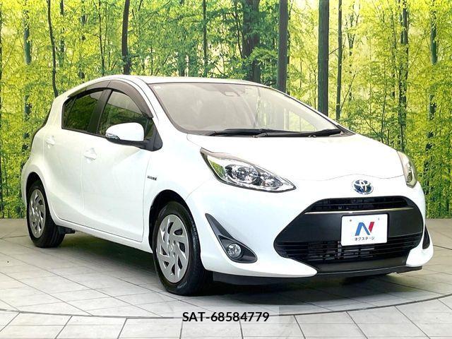 Toyota AQUA 2017-11 6813665-15