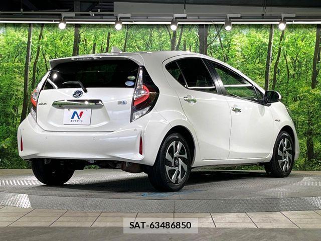 Toyota AQUA 2020-04 6813667-16