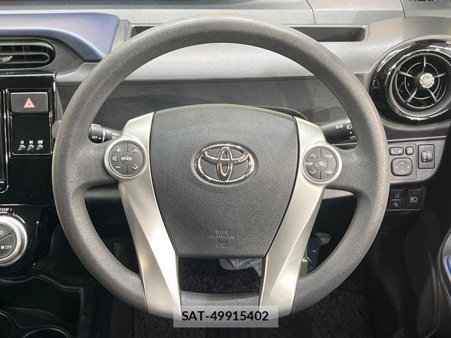 Toyota AQUA 2017-06 6813666-10