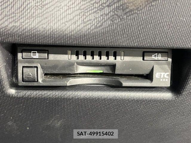 Toyota AQUA 2017-06 6813666-4