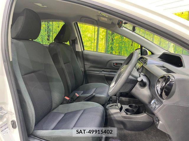 Toyota AQUA 2017-06 6813666-7