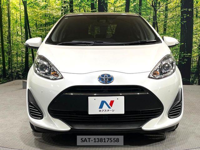 Toyota AQUA 2019-06 6813656-13