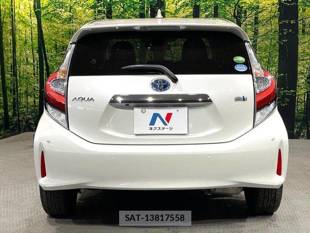 Toyota AQUA 2019-06 6813656-14