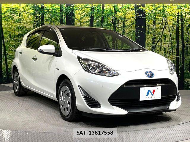 Toyota AQUA 2019-06 6813656-15