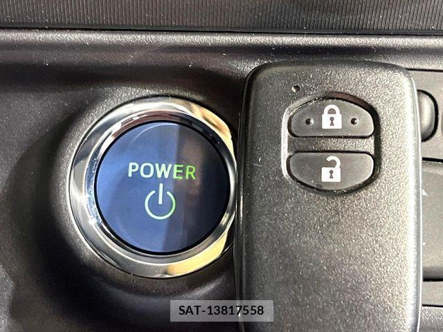 Toyota AQUA 2019-06 6813656-5