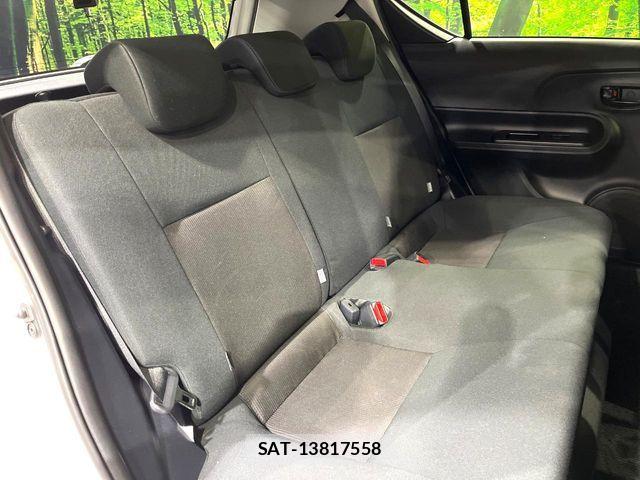 Toyota AQUA 2019-06 6813656-8