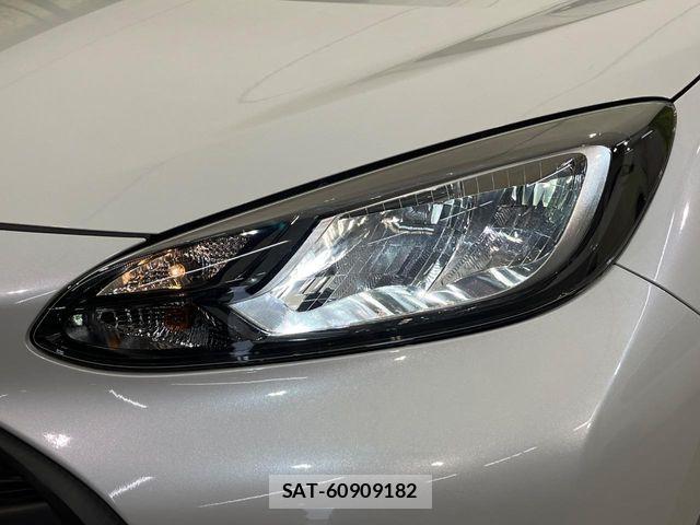 Toyota AQUA 2022-09 6813653-11