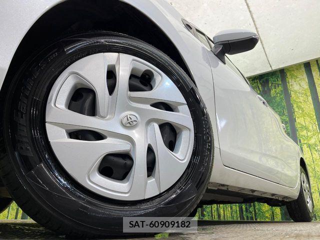 Toyota AQUA 2022-09 6813653-12