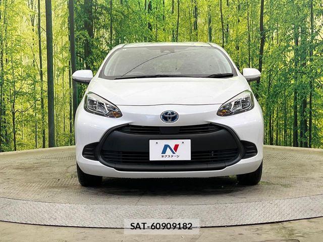 Toyota AQUA 2022-09 6813653-13