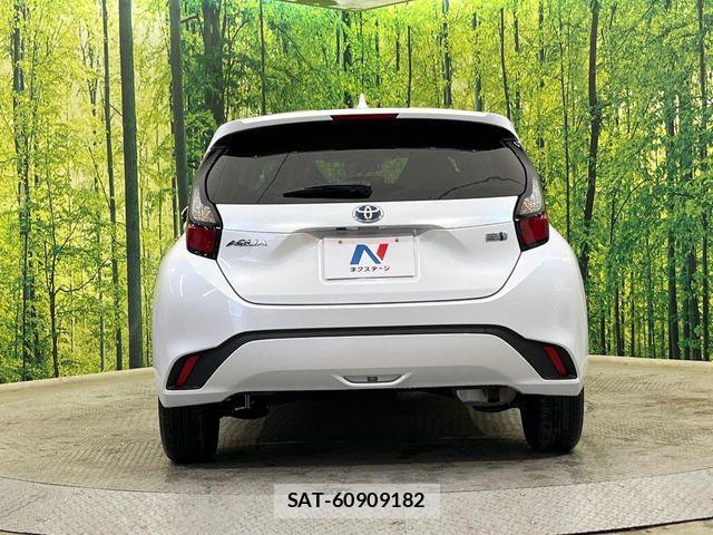 Toyota AQUA 2022-09 6813653-14