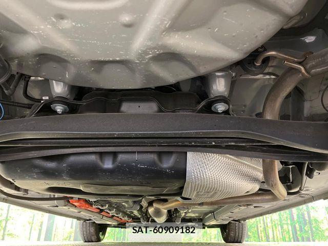Toyota AQUA 2022-09 6813653-18