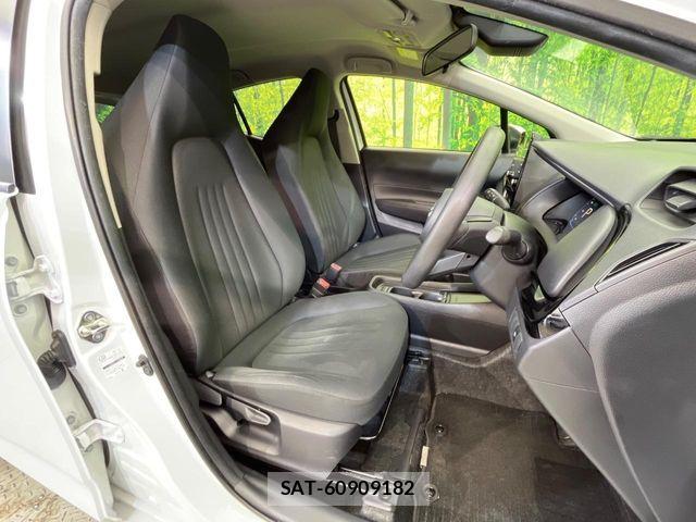 Toyota AQUA 2022-09 6813653-8