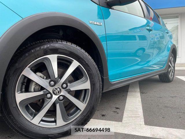 Toyota AQUA 2017-07 6813661-12