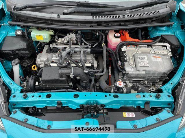 Toyota AQUA 2017-07 6813661-17