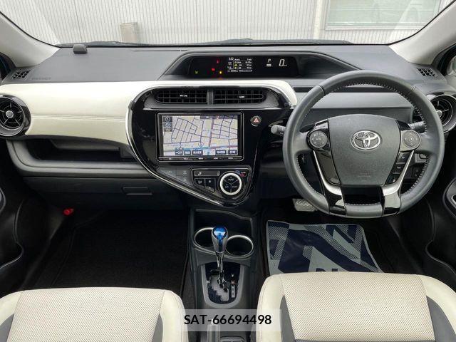 Toyota AQUA 2017-07 6813661-1