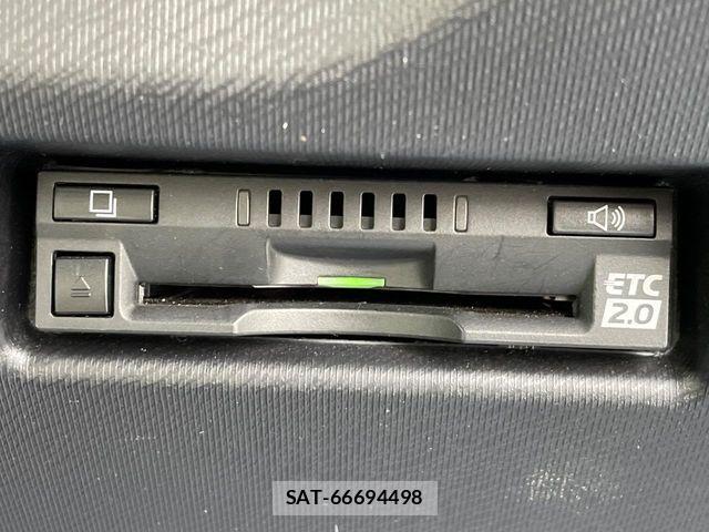 Toyota AQUA 2017-07 6813661-5