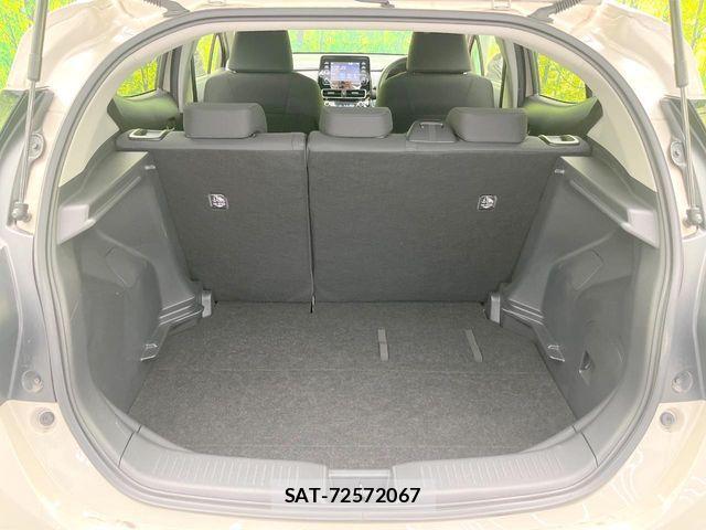 Toyota AQUA 2022-03 6813650-9