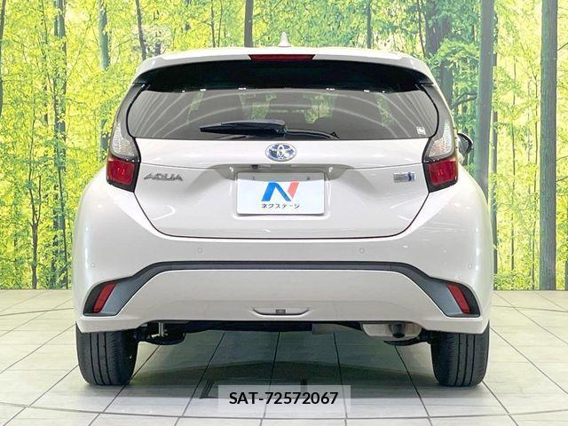 Toyota AQUA 2022-03 6813650-14