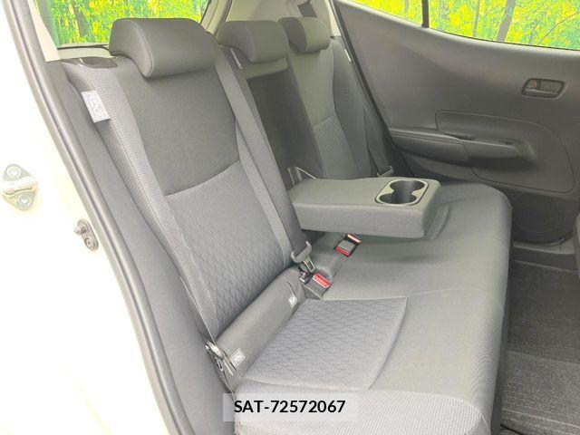 Toyota AQUA 2022-03 6813650-8