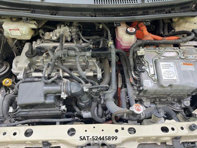 Toyota AQUA 2019-04 6813655-17
