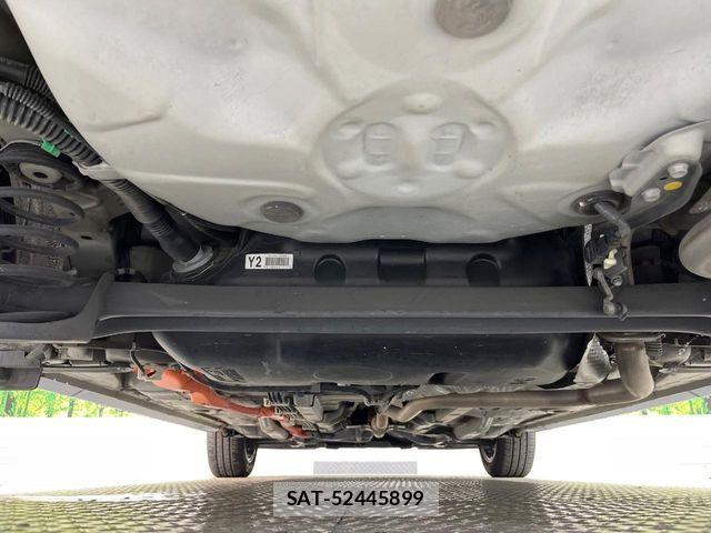 Toyota AQUA 2019-04 6813655-18
