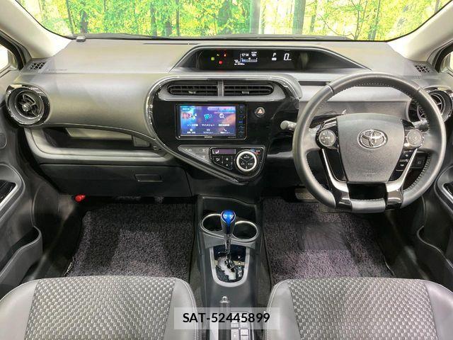 Toyota AQUA 2019-04 6813655-1