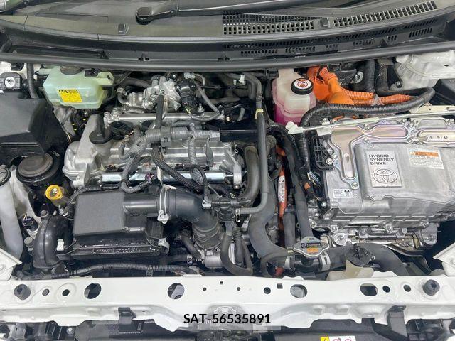 Toyota AQUA 2017-12 6813658-17