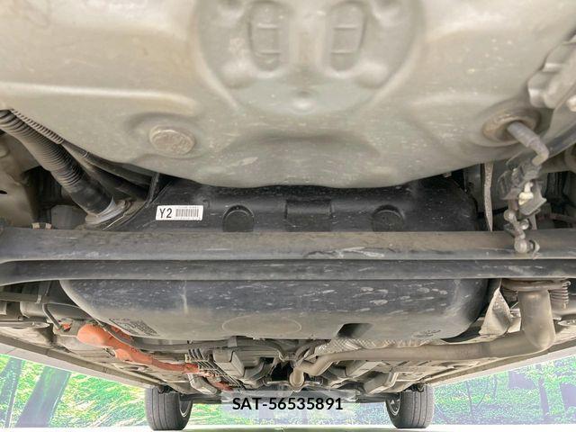 Toyota AQUA 2017-12 6813658-18