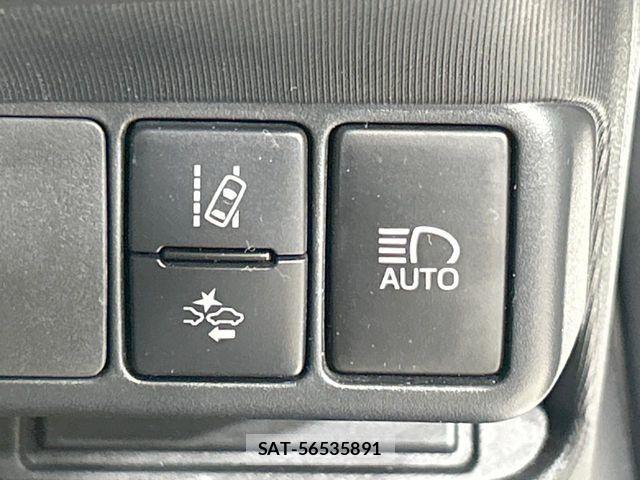 Toyota AQUA 2017-12 6813658-4
