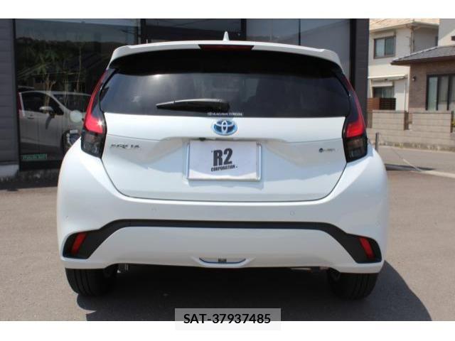 Toyota AQUA 2024-05 6813643-10