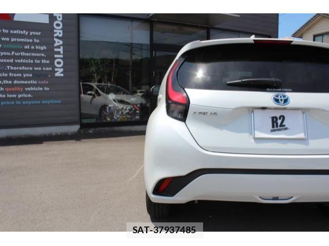 Toyota AQUA 2024-05 6813643-12