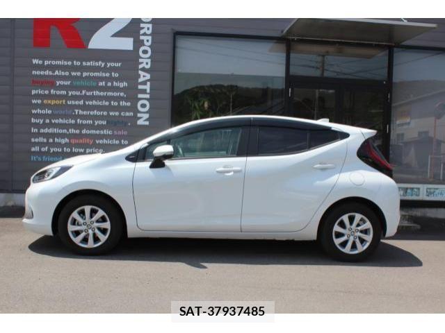 Toyota AQUA 2024-05 6813643-15