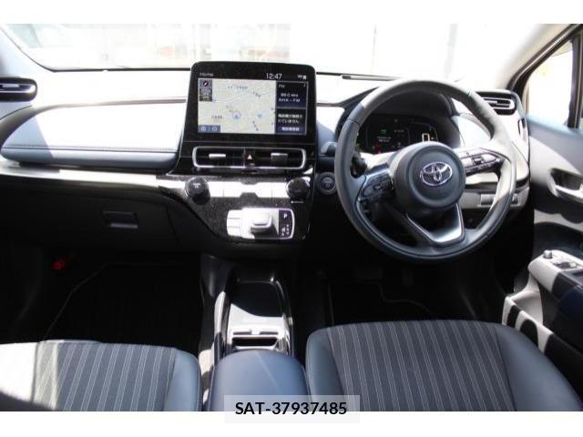 Toyota AQUA 2024-05 6813643-1