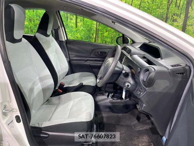 Toyota AQUA 2016-12 6813676-6