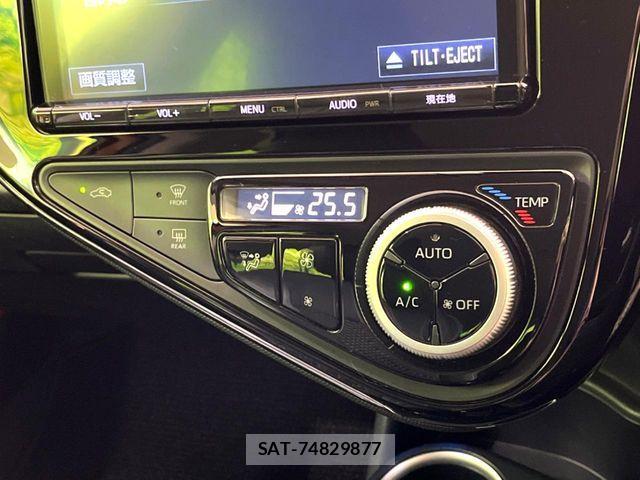Toyota AQUA 2017-07 6813669-6