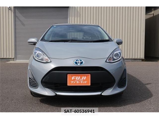 Toyota AQUA 2021-03 6813654-12