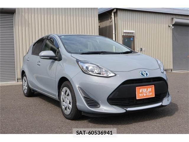 Toyota AQUA 2021-03 6813654-14