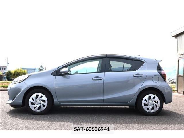 Toyota AQUA 2021-03 6813654-28