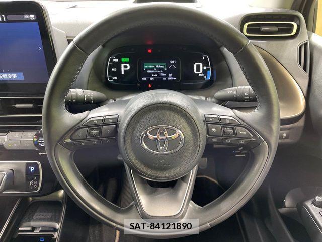 Toyota AQUA 2021-07 6813645-10